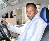 chauffeur de taxi rose hill.jpg